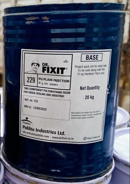 Dr. Fixit PU Plain Injection – Waterproofing chemical for concrete cracks and voids, ideal for construction and repair.